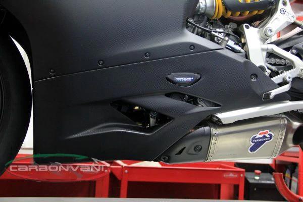 CARBONVANI Ducati Panigale 959 / 1299 Carbon Belly Pan - Image 7