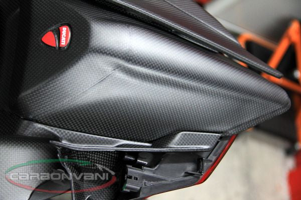 CARBONVANI Ducati Panigale 1299 Carbon Tail (5 pcs kit) - Image 8